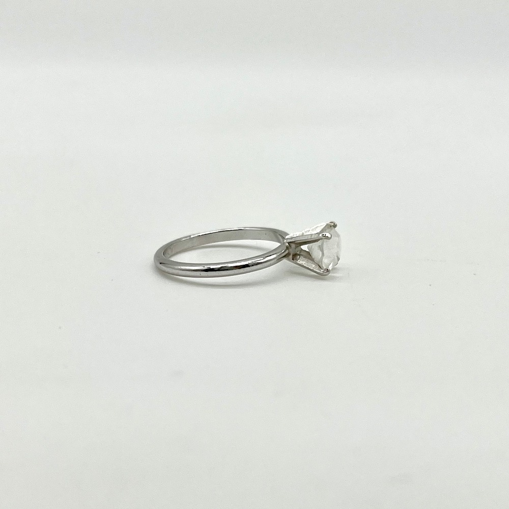 Silver Tone Ring with Round Faceted Stone Size 7 Statement Jewelry - Picture 5 of 7